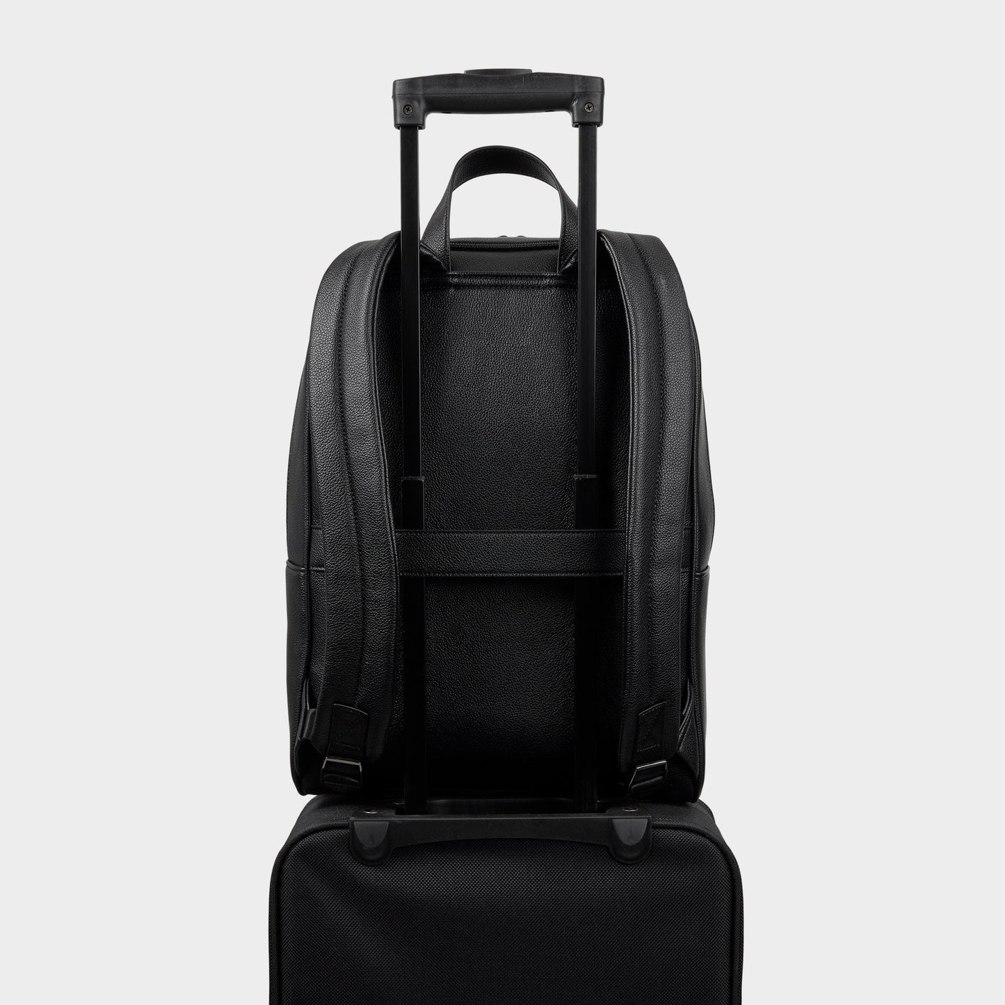 Braliwynn in Other Black - Backpack - Other black