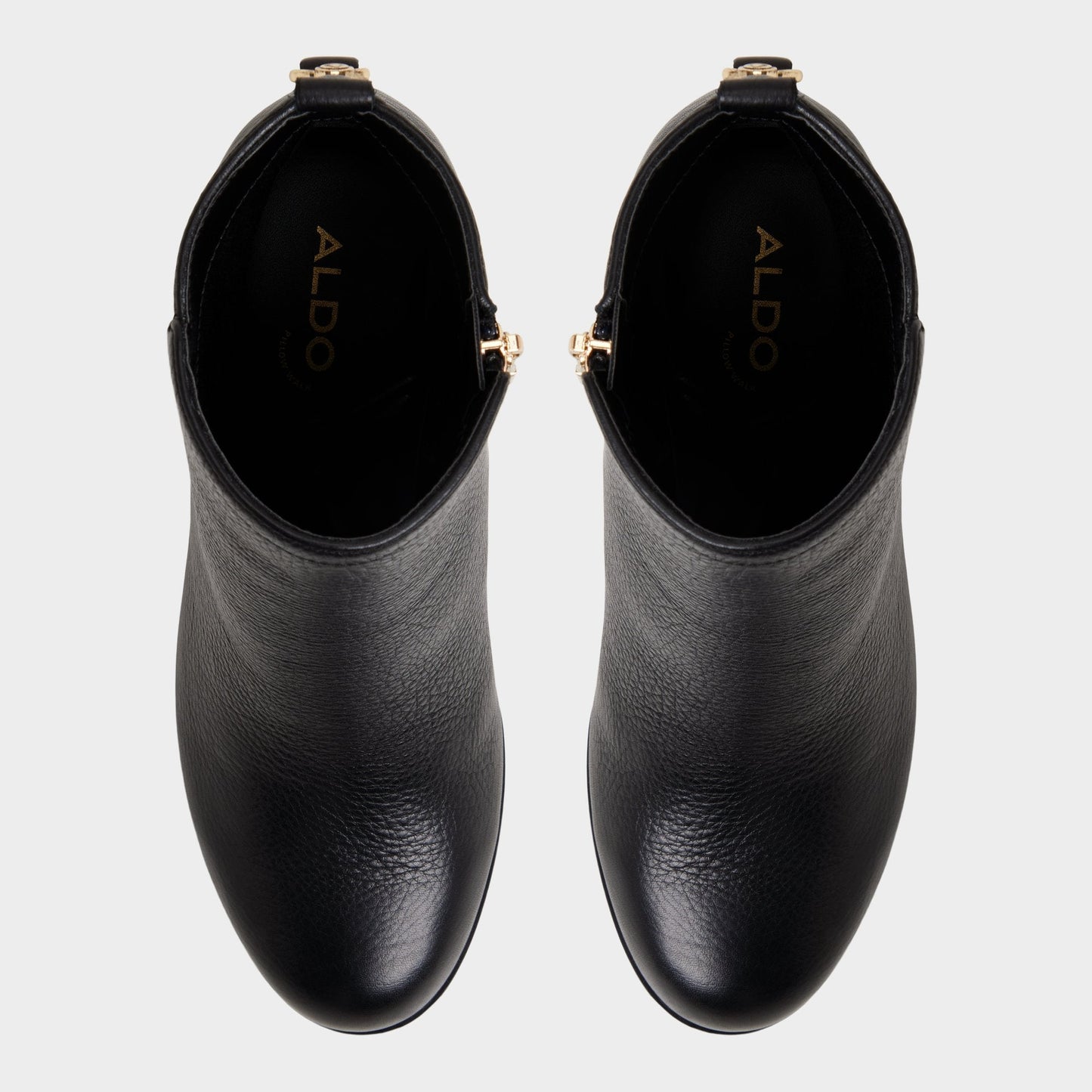 Noemia in Black - Ankle boot, Block heel - Black