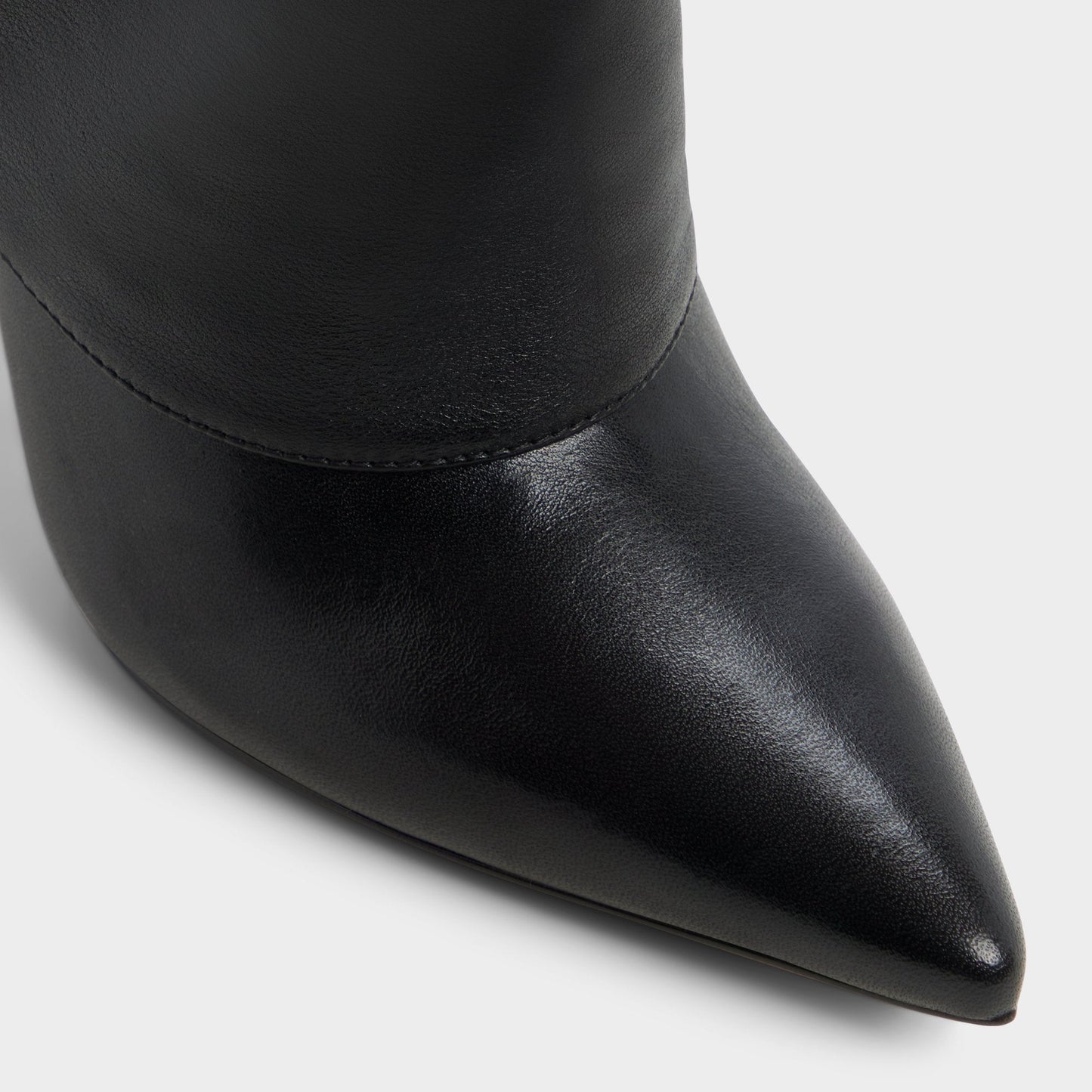 Lenoria in Black - Knee-high boot, Stiletto heel - Black