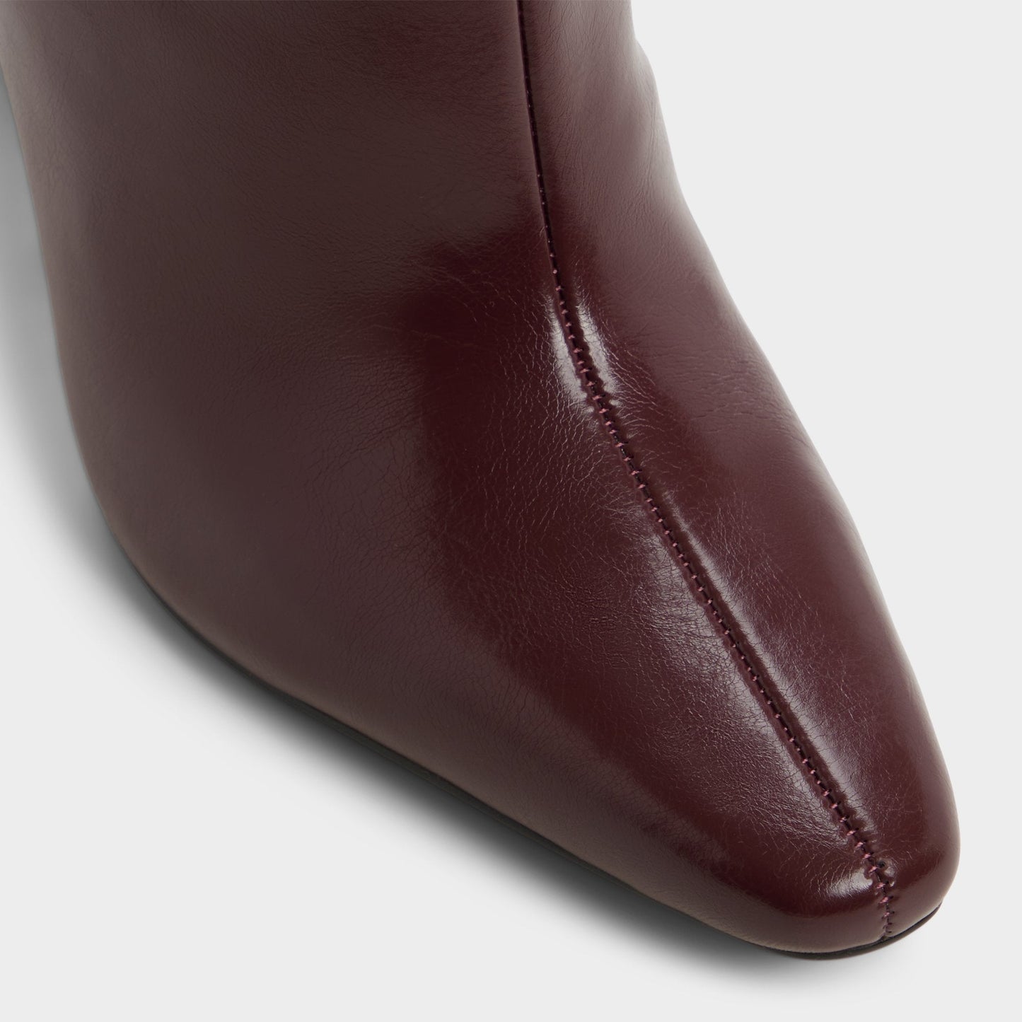 Elyne in Wc Burgundy - Knee-high boot - Burgundy