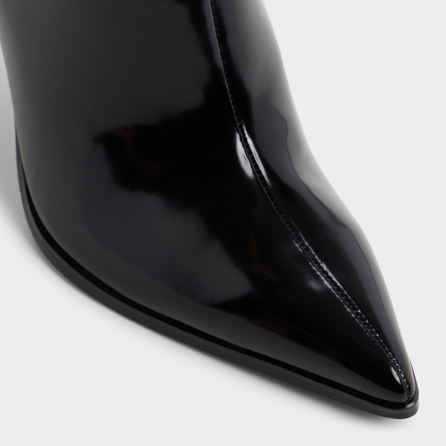 Maellie in Black - Knee-high boot, Stiletto heel - Black