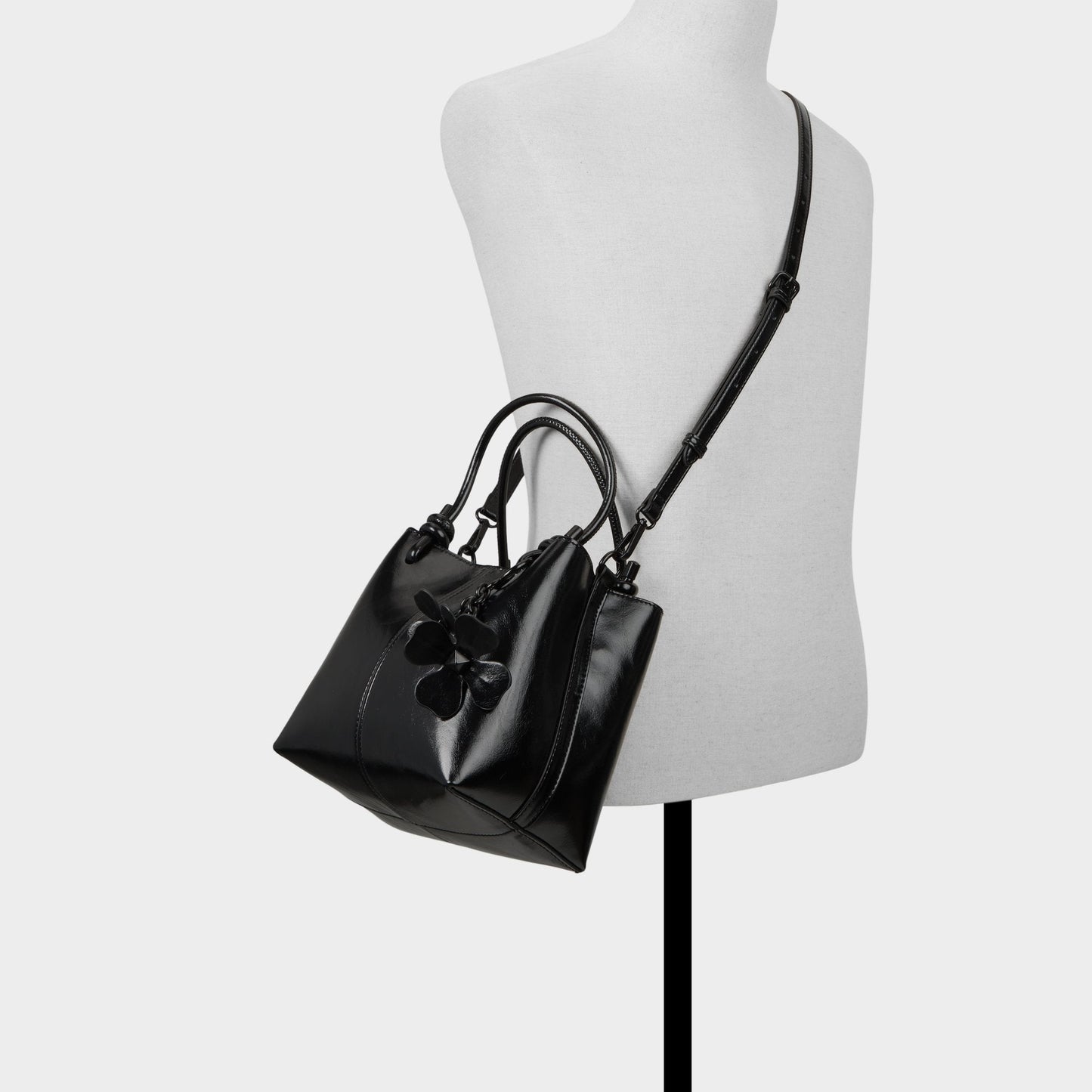 Evililyaa in Black Black - Satchel bag - Black/Black