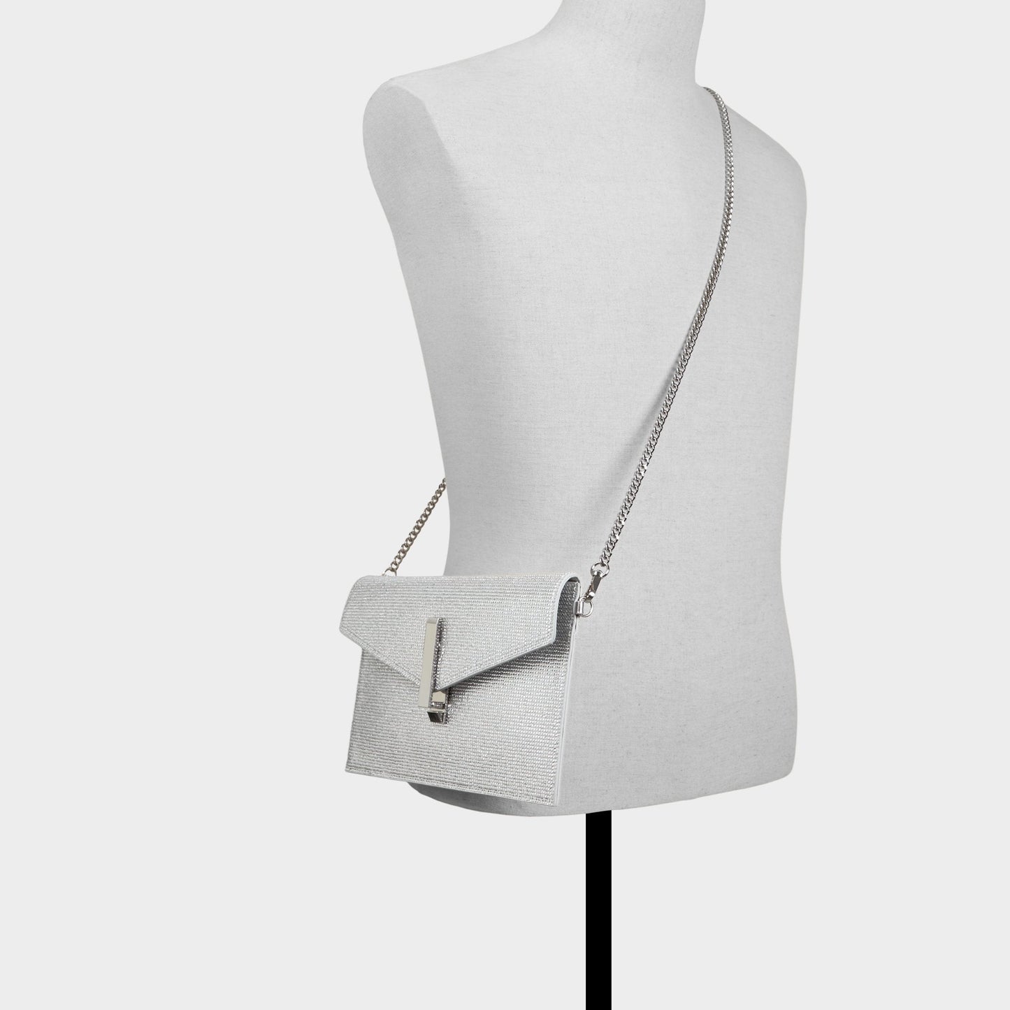 Lariblingg in Silver - Clutch - Silver