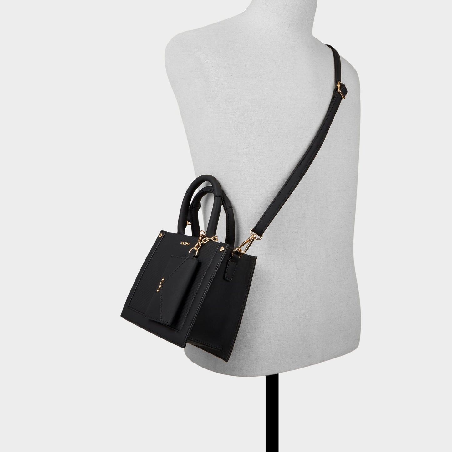 Daspiasminii in Black - Satchel bag - Black
