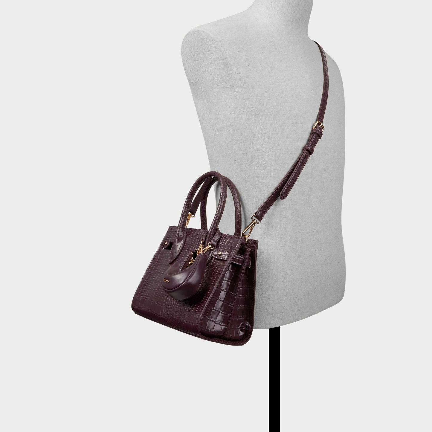 Auraliee in Dark Red - Satchel bag - Dark Red