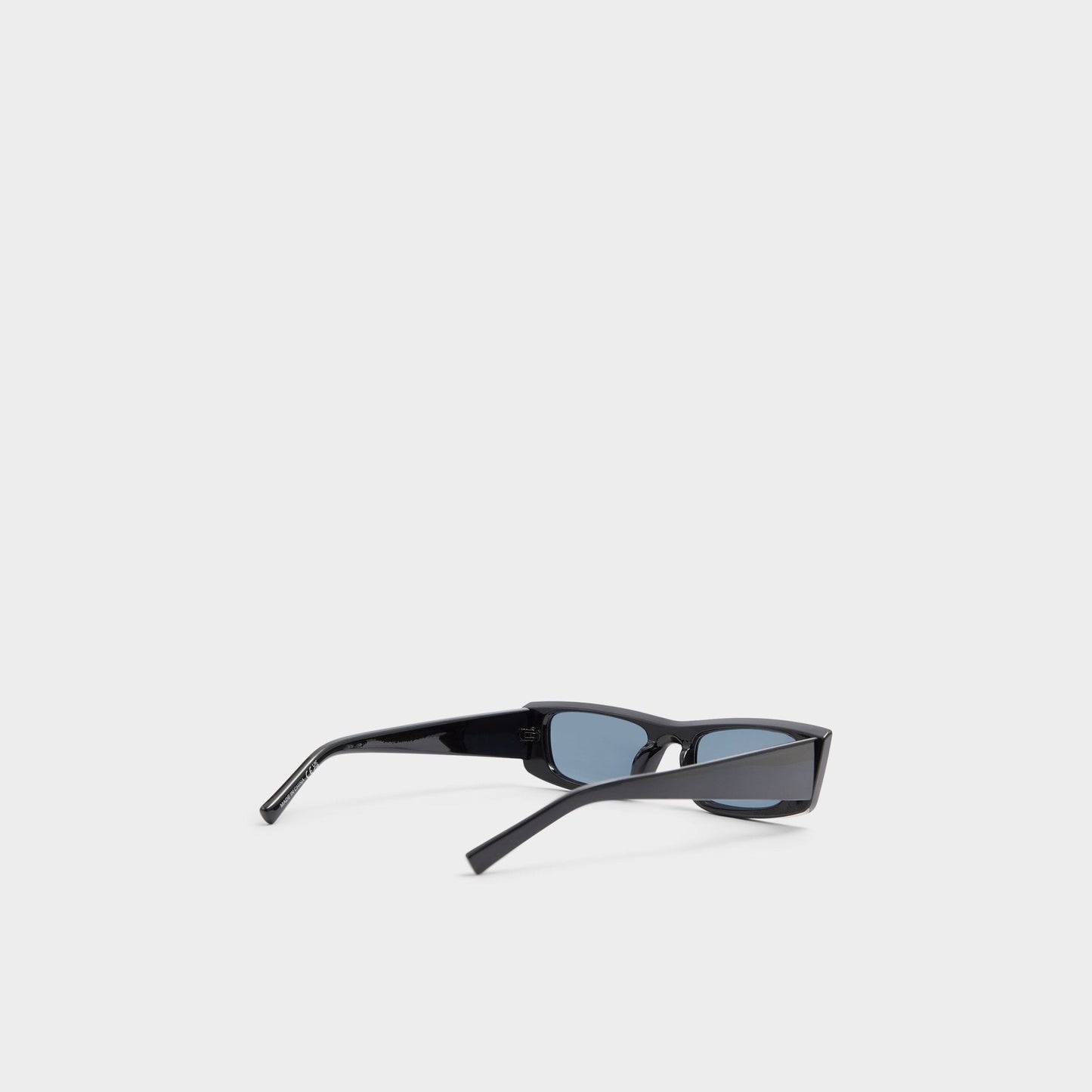 Cuffley in Black - Cat eye sunglasses - Black