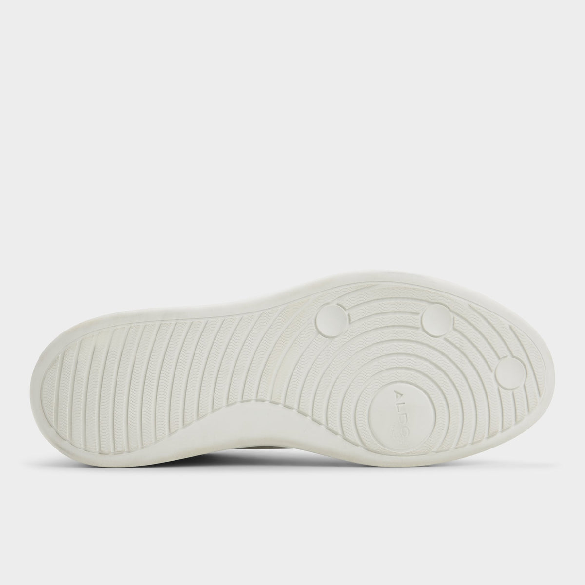 Paxon in White - Low top sneaker - White