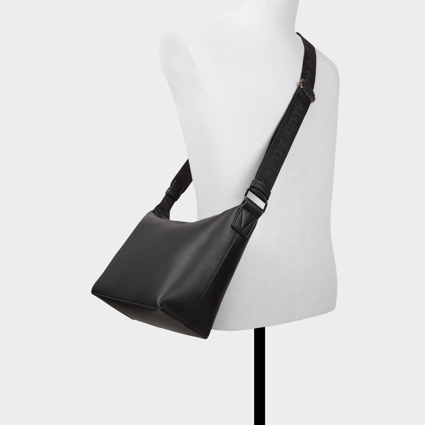 Alderwoodd in Other Black - Crossbody bag - Other Black
