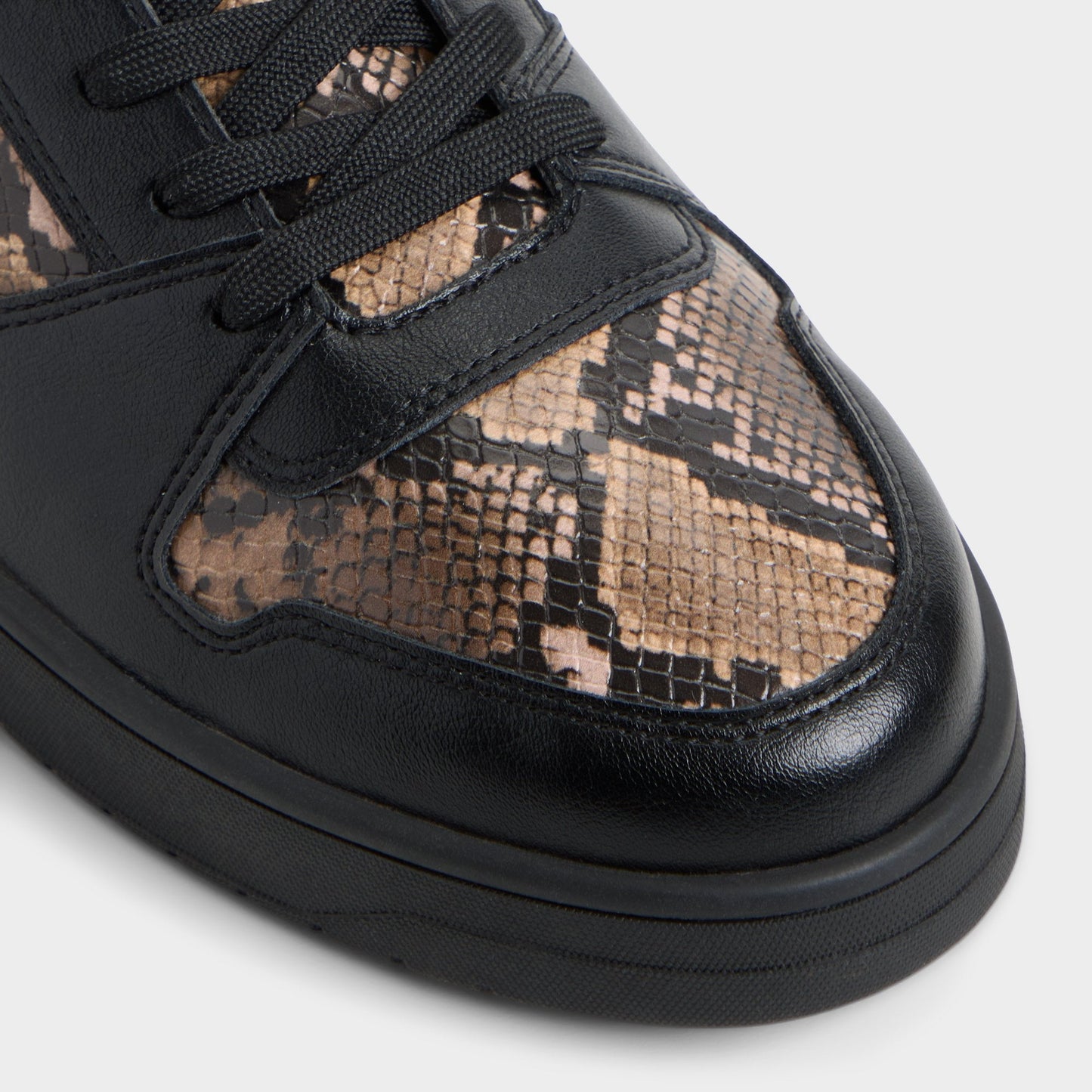 Zethan in Black Combo 14189410 - Low top sneaker - Black combo