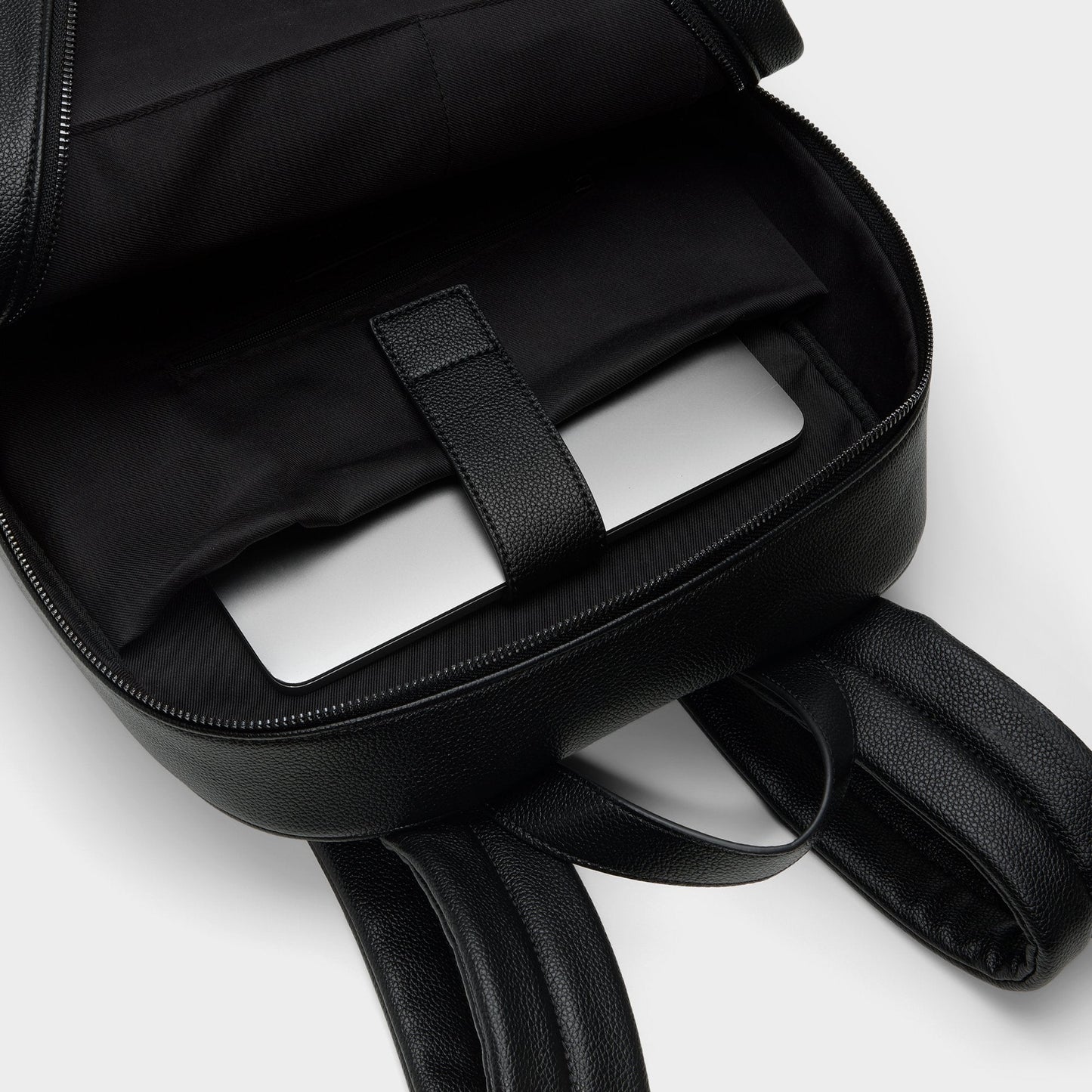 Braliwynn in Other Black - Backpack - Other black