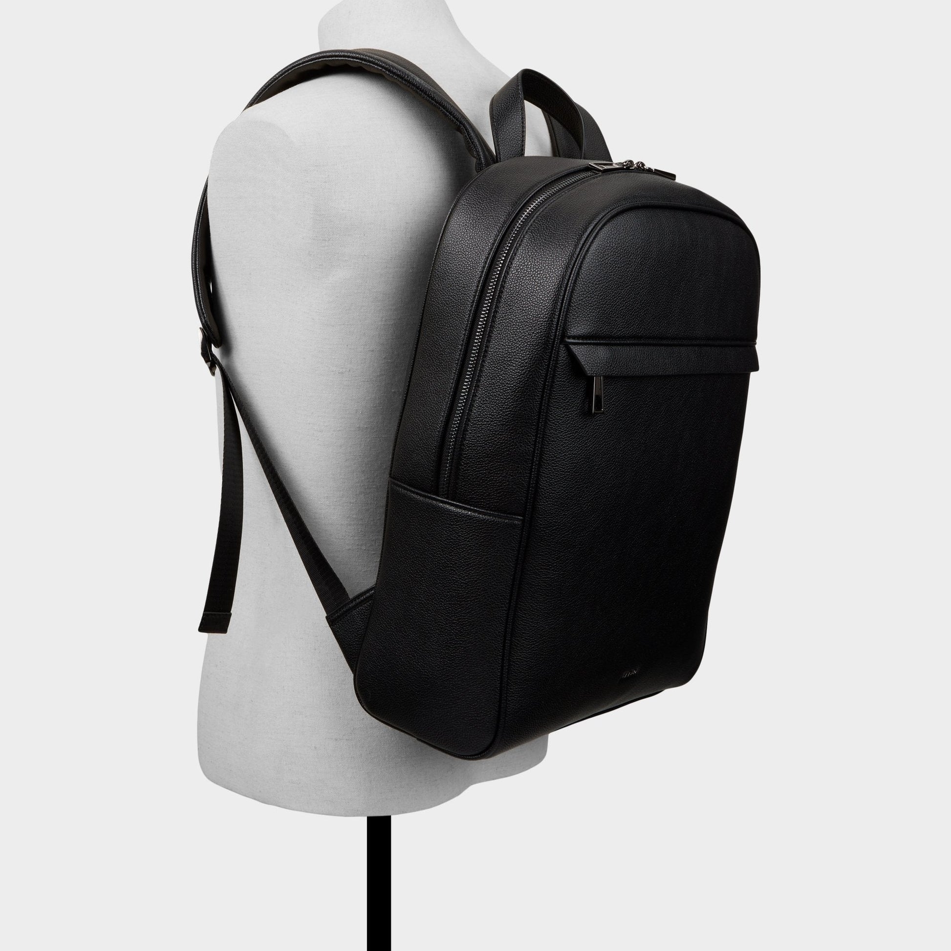 Braliwynn in Other Black - Backpack - Other black