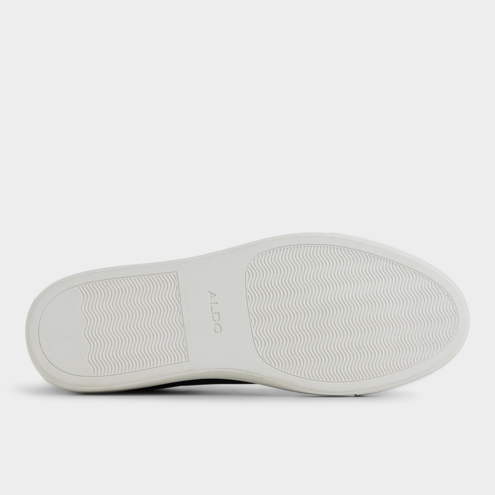Xavier in Black 14204478 - Low top sneaker - Black