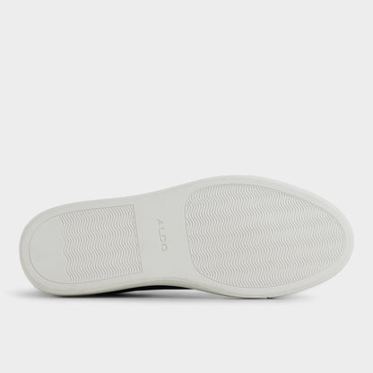 Xavier in Black 14204478 - Low top sneaker - Black