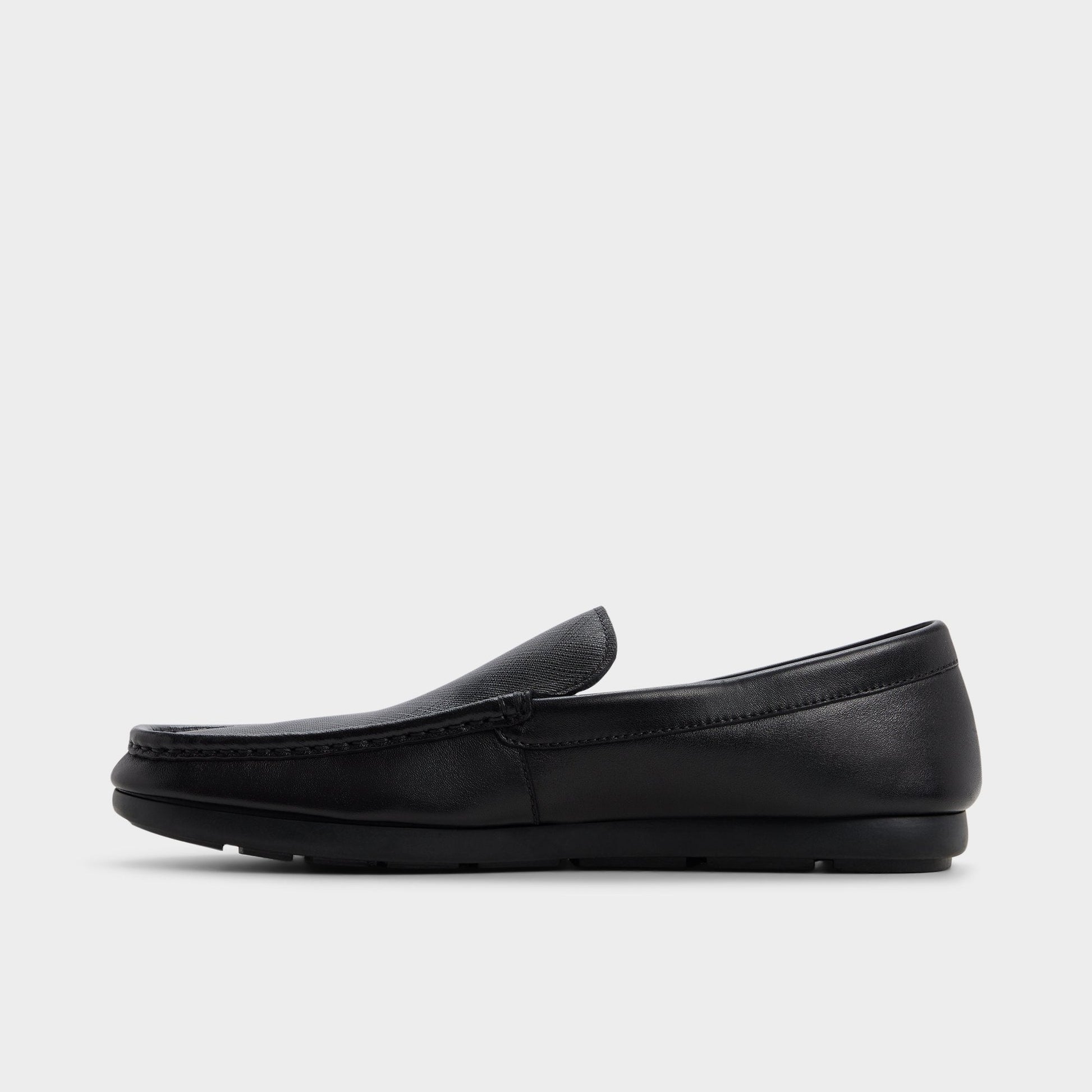 Zigosh in Black - Driving shoe - Black