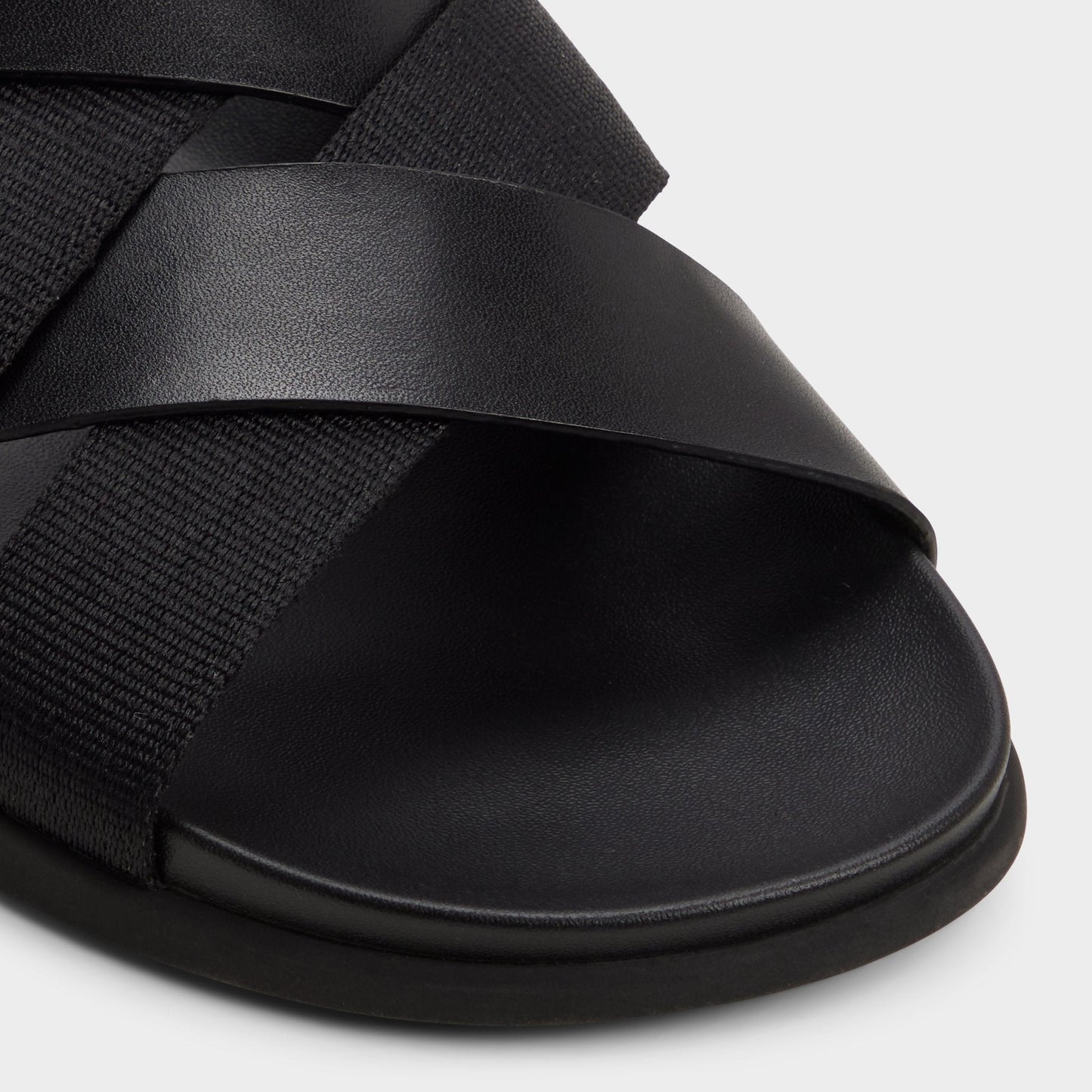 Florian in Black - Slide sandal - Black