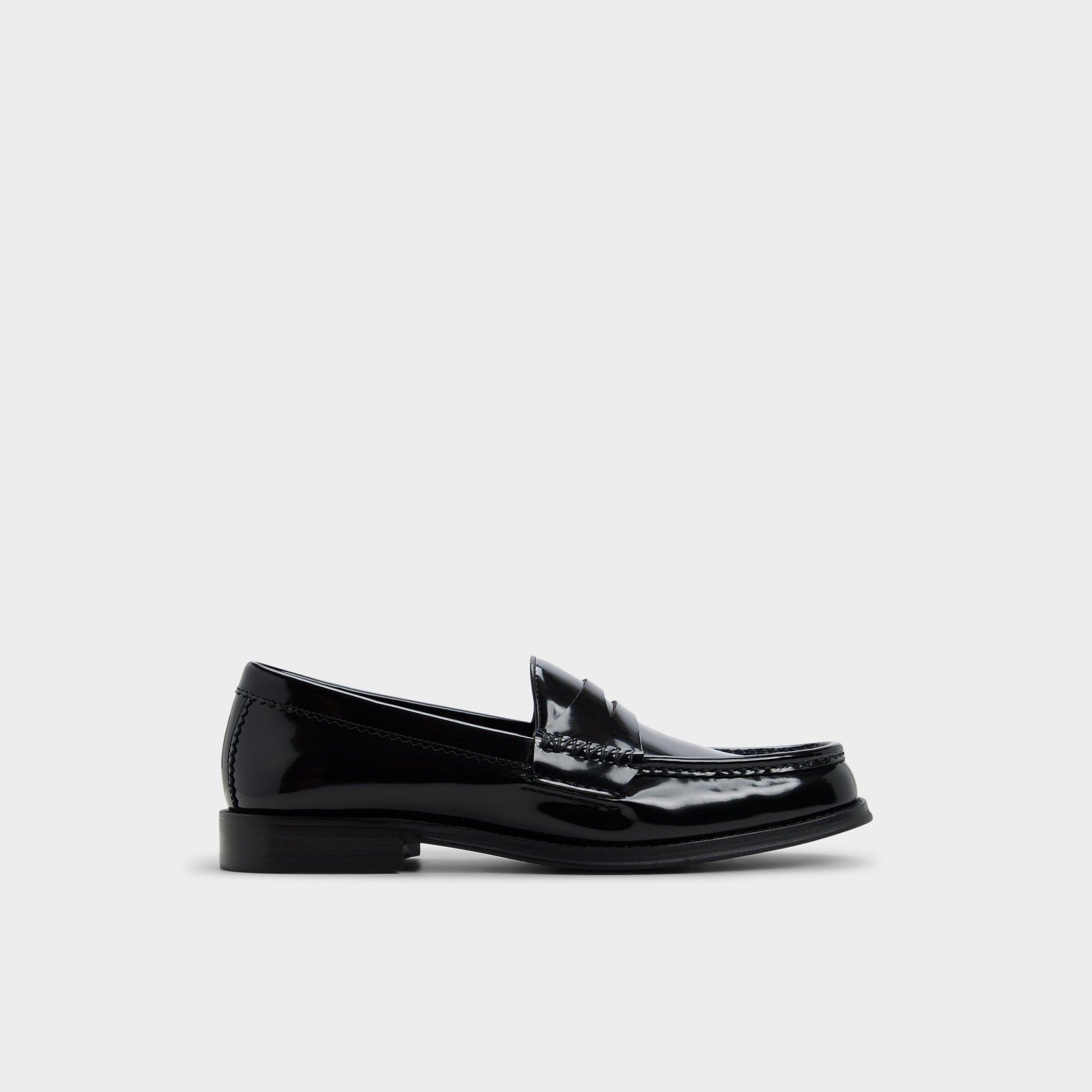 Ludovik in Black - Loafer - Black