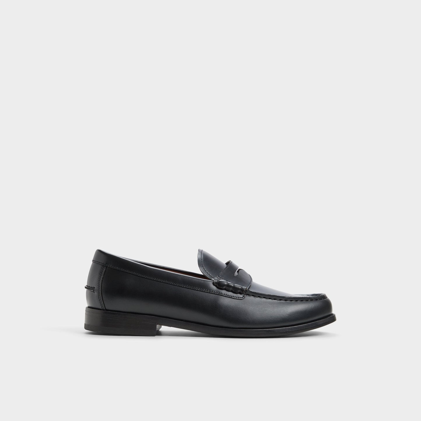 Jarom in Black - Loafer - Black