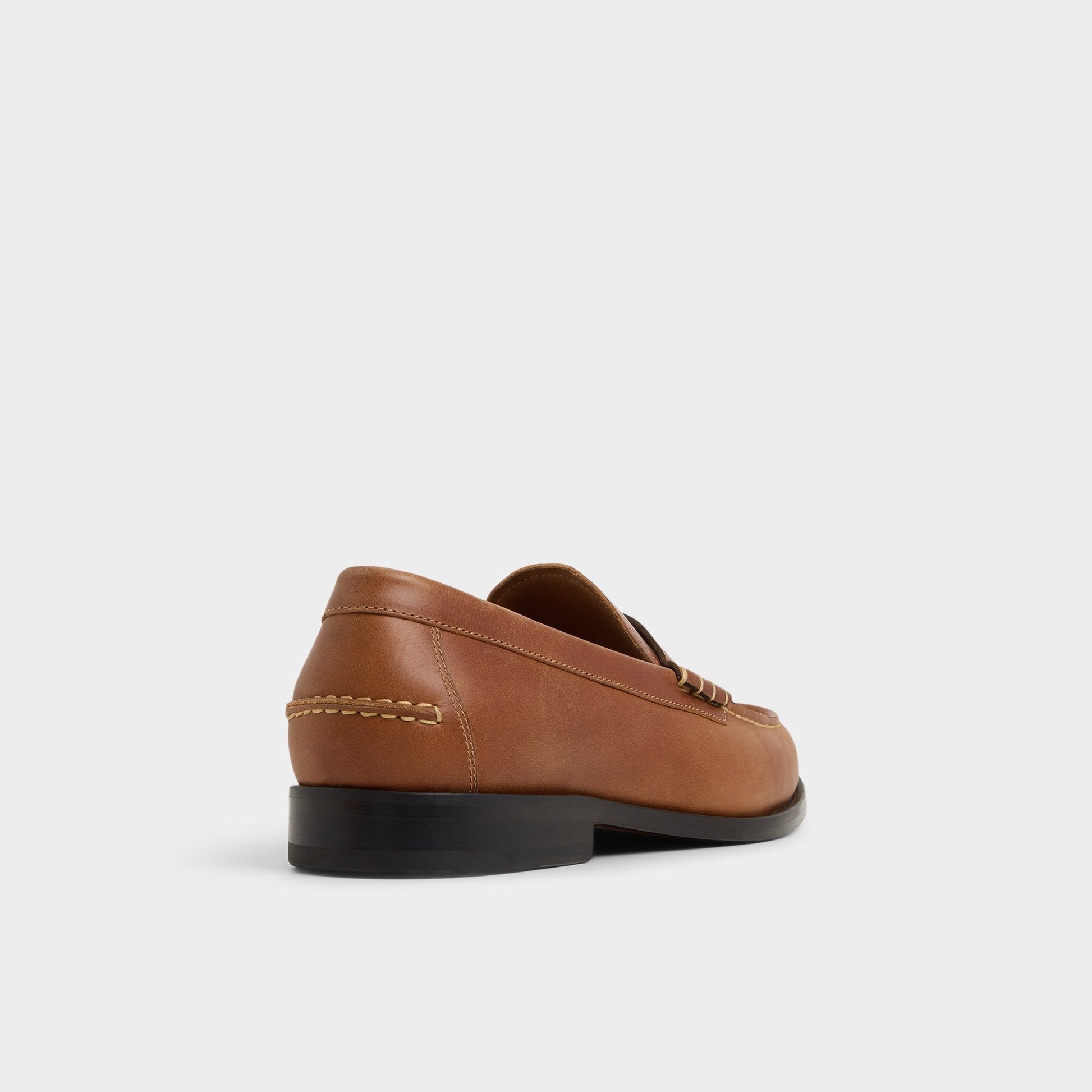 Jarom in Cognac - Loafer - Cognac