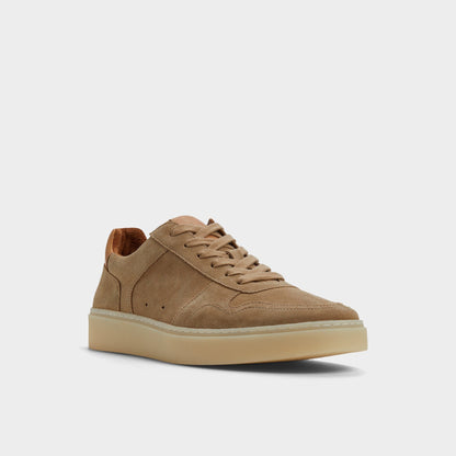 Montie in Cognac - Low top sneaker, Cup sole - Cognac