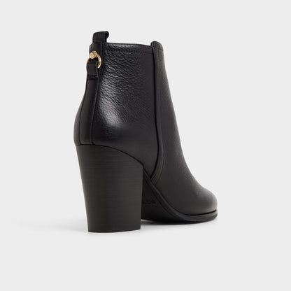 Noemia in Black - Ankle boot, Block heel - Black