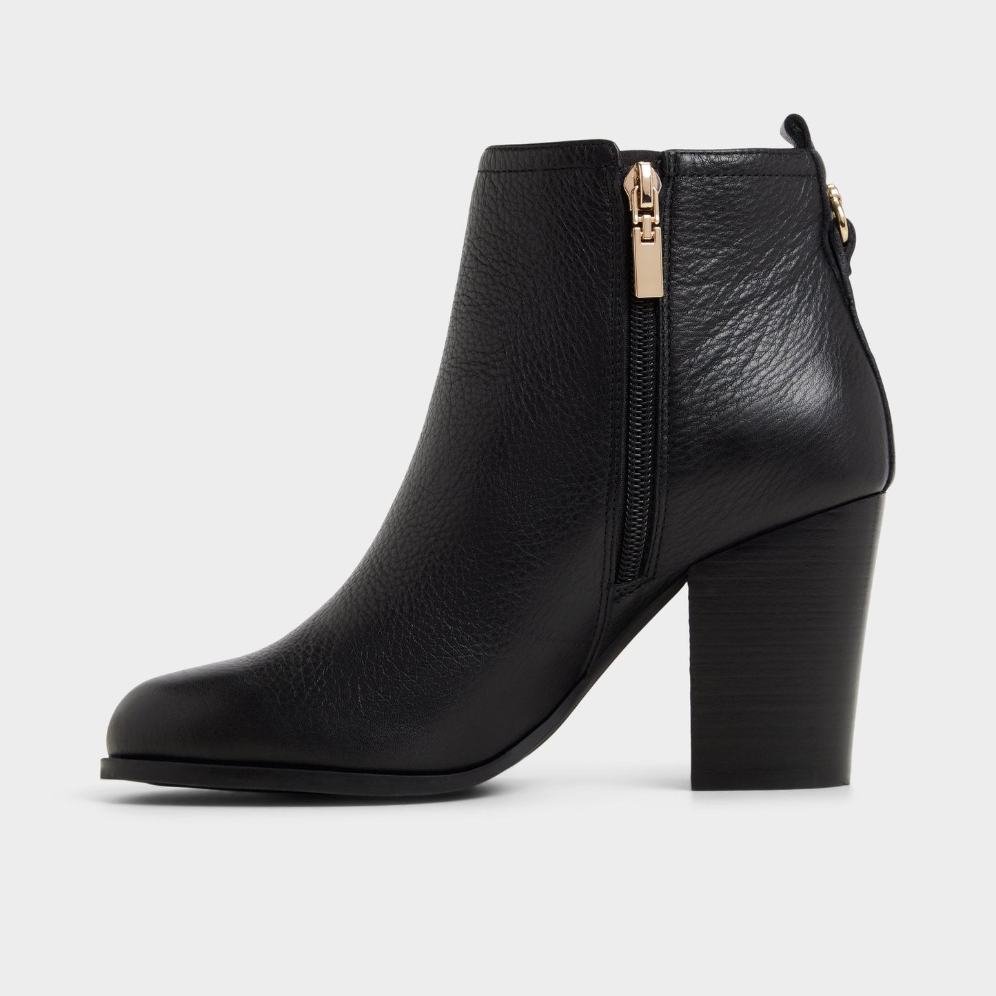 Noemia in Black - Ankle boot, Block heel - Black