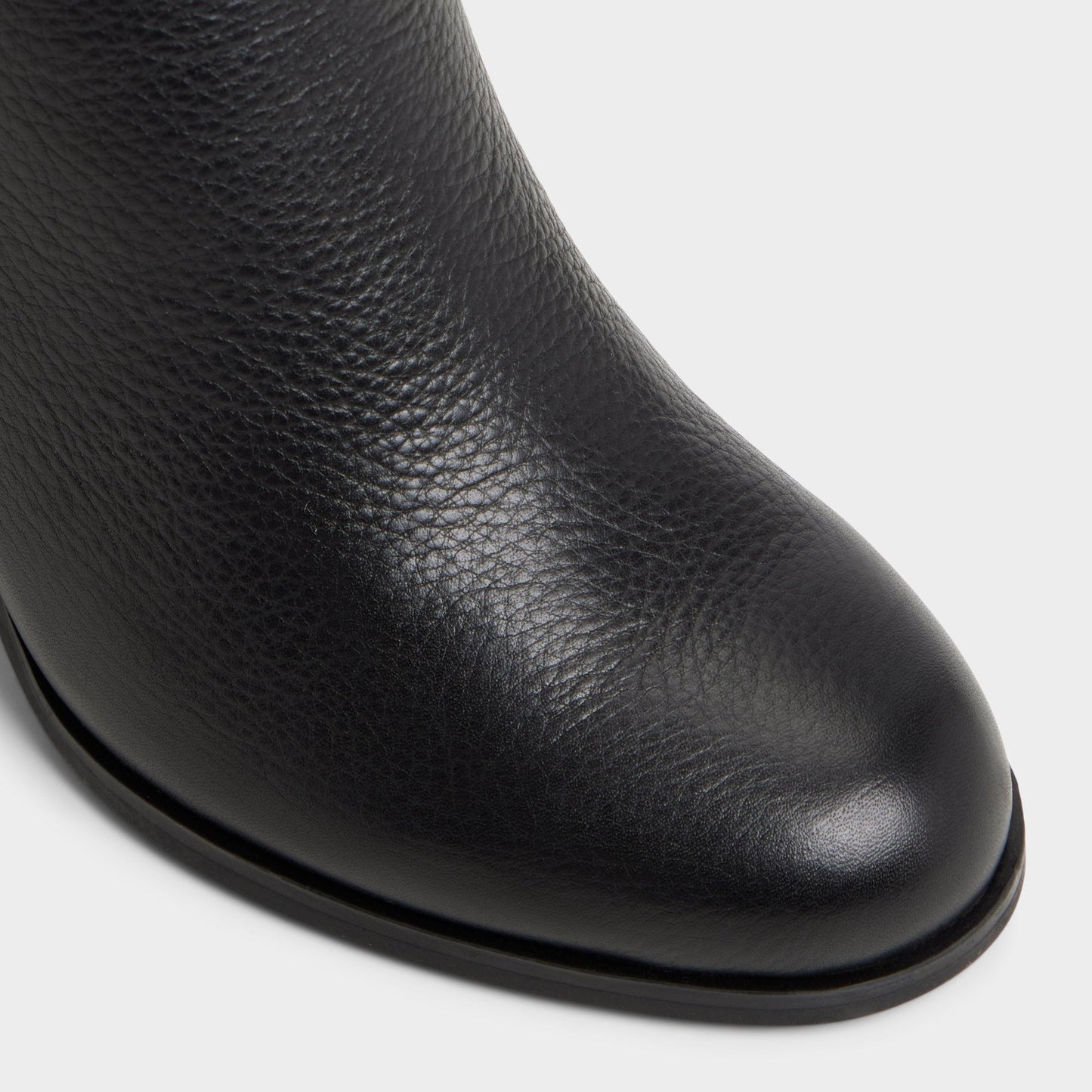 Noemia in Black - Ankle boot, Block heel - Black