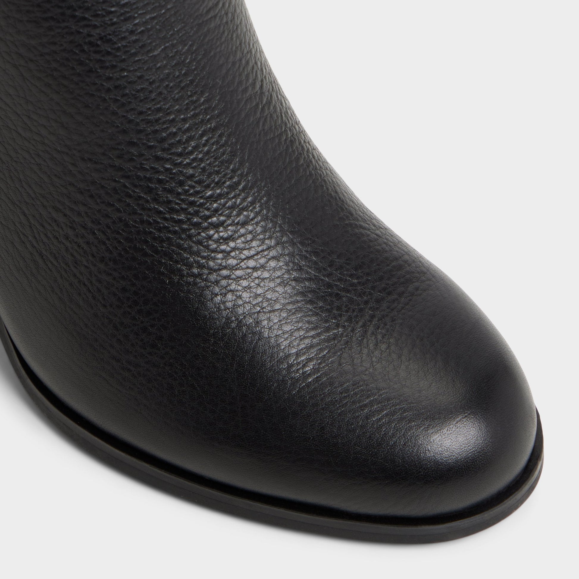 Noemia in Black - Ankle boot, Block heel - Black