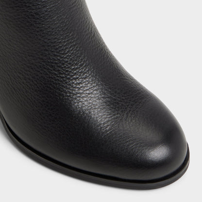 Noemia in Black - Ankle boot, Block heel - Black