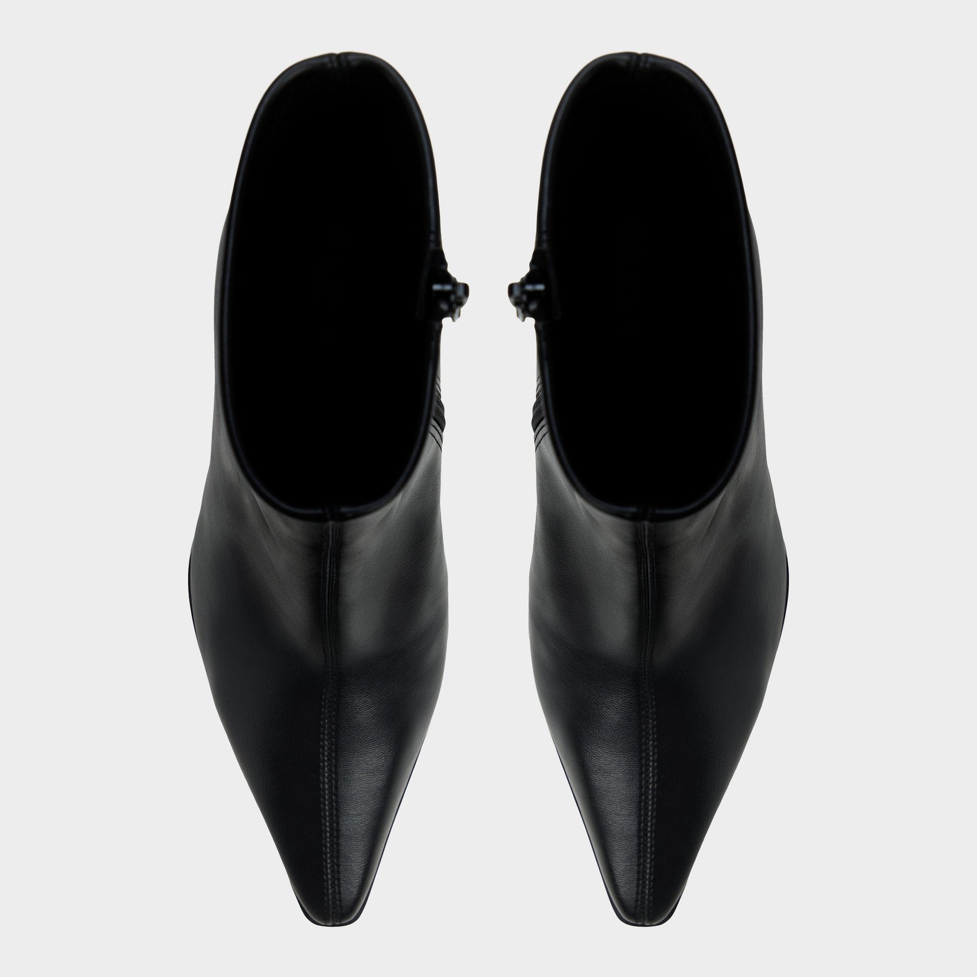 Figgy in Black - Ankle boot, Block heel - Black