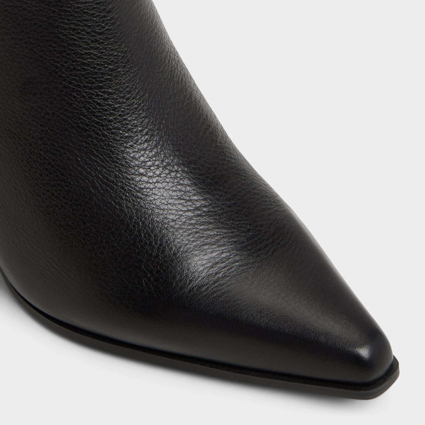 Shanah in Black - Ankle boot, Block heel - Black