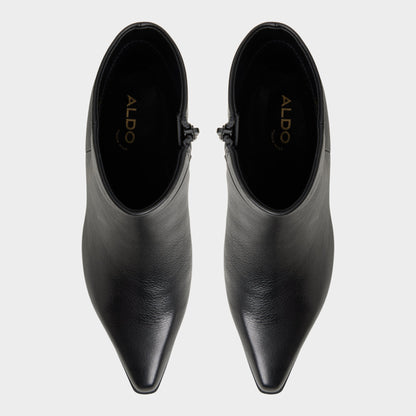Shanah in Black - Ankle boot, Block heel - Black