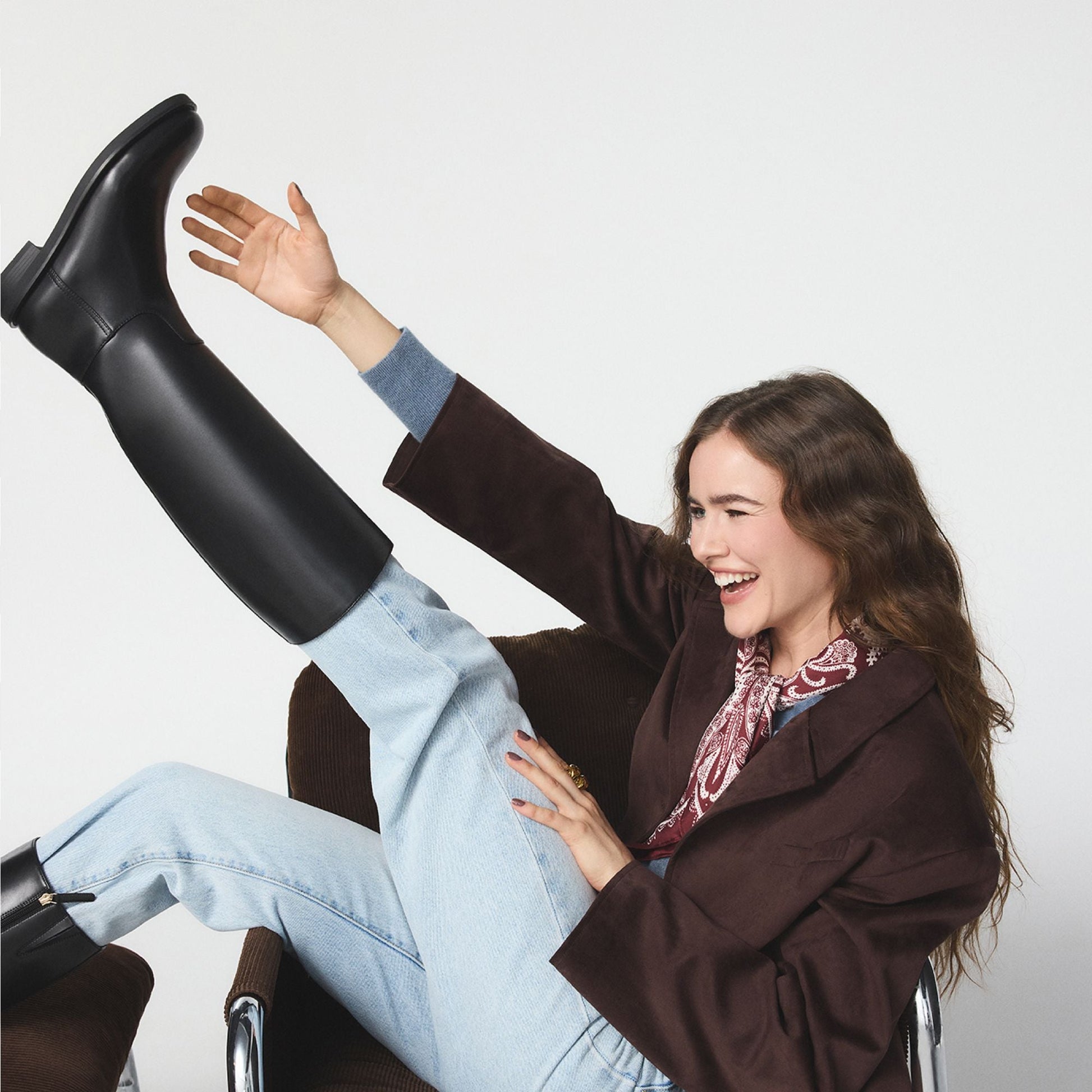 Charley in Black - Knee-high boot, Cup sole - Black