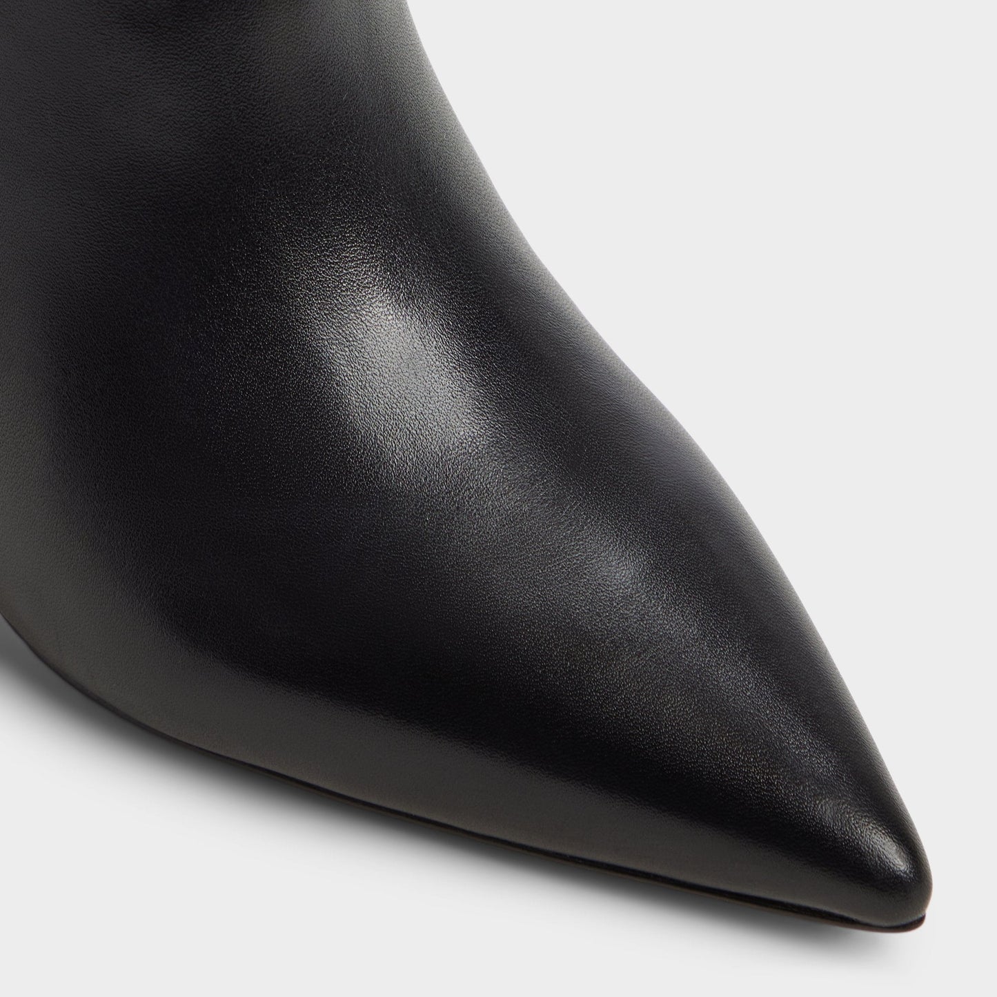 Saphiria in Black - Knee-high boot, Stiletto heel - Black