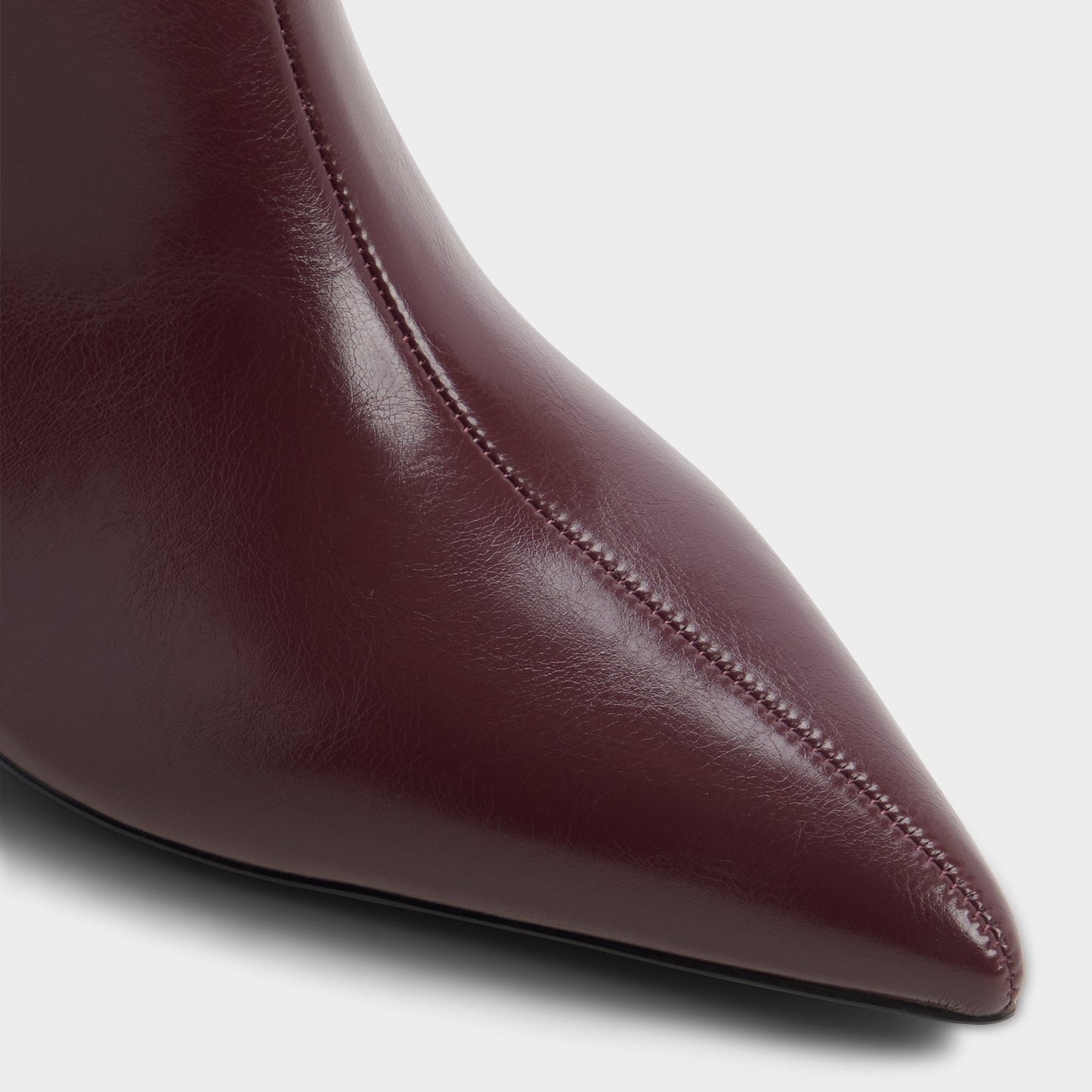 Selora in Burgundy - Knee-high boot, Stiletto heel - Burgundy