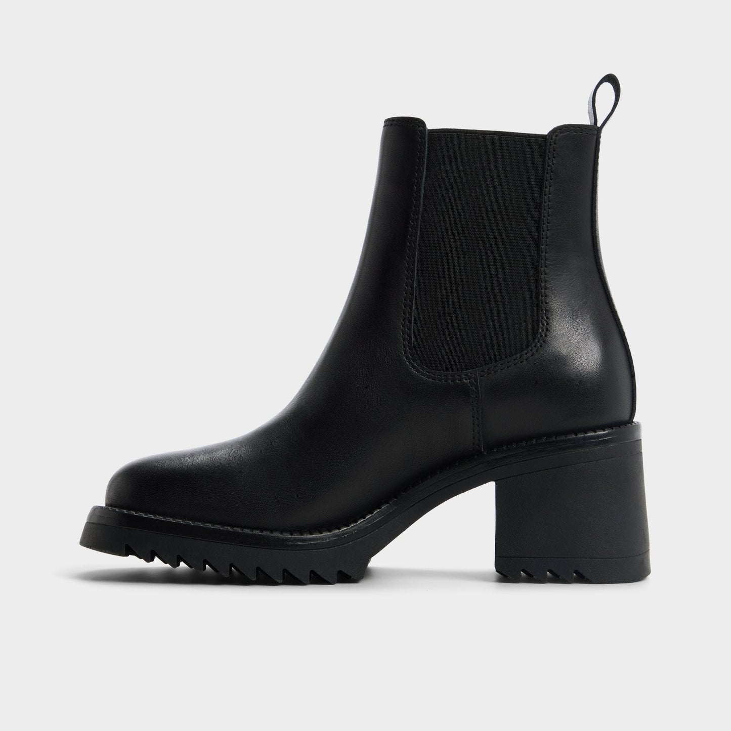 Anneliese in Black - Chelsea boot, Lug sole - Black