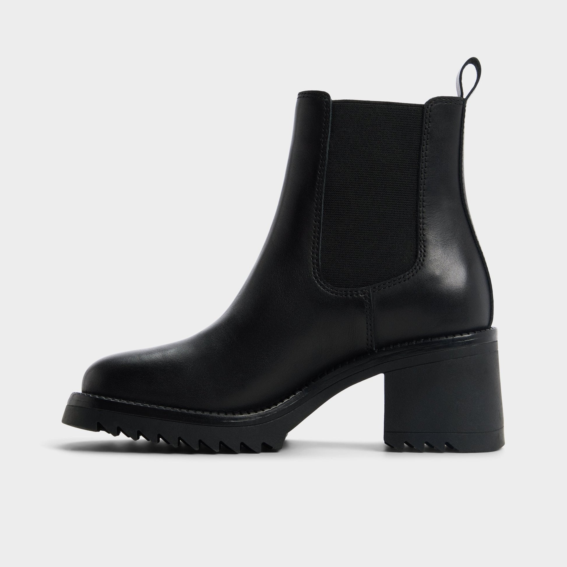 Anneliese in Black - Chelsea boot, Lug sole - Black