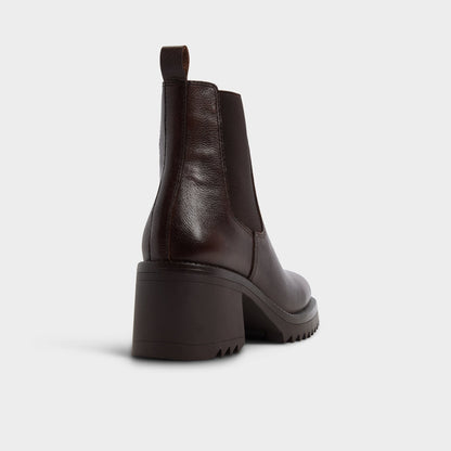 Anneliese in Medium Brown - Chelsea boot, Lug sole - Medium brown