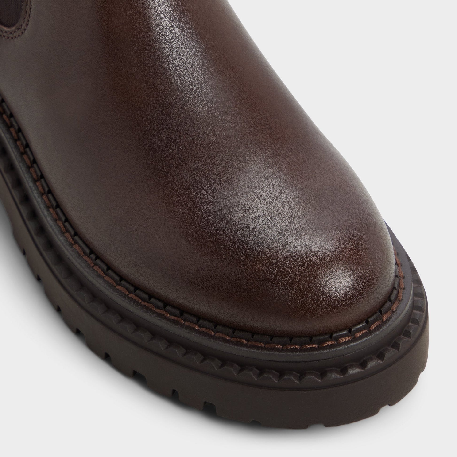 Bestina in Dark Brown - Chelsea boot, Lug sole - Dark brown