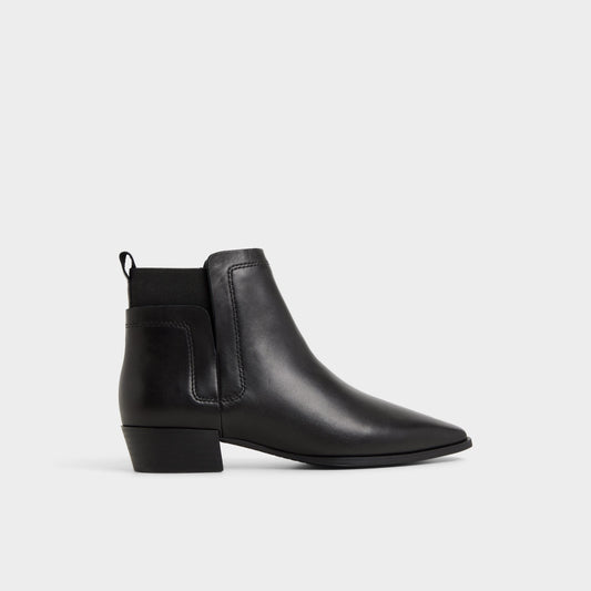 Raneldar in Black - Chelsea boot, Block heel - Black