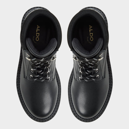 Lewellan in Black - Hiking boot, Lug sole - Black