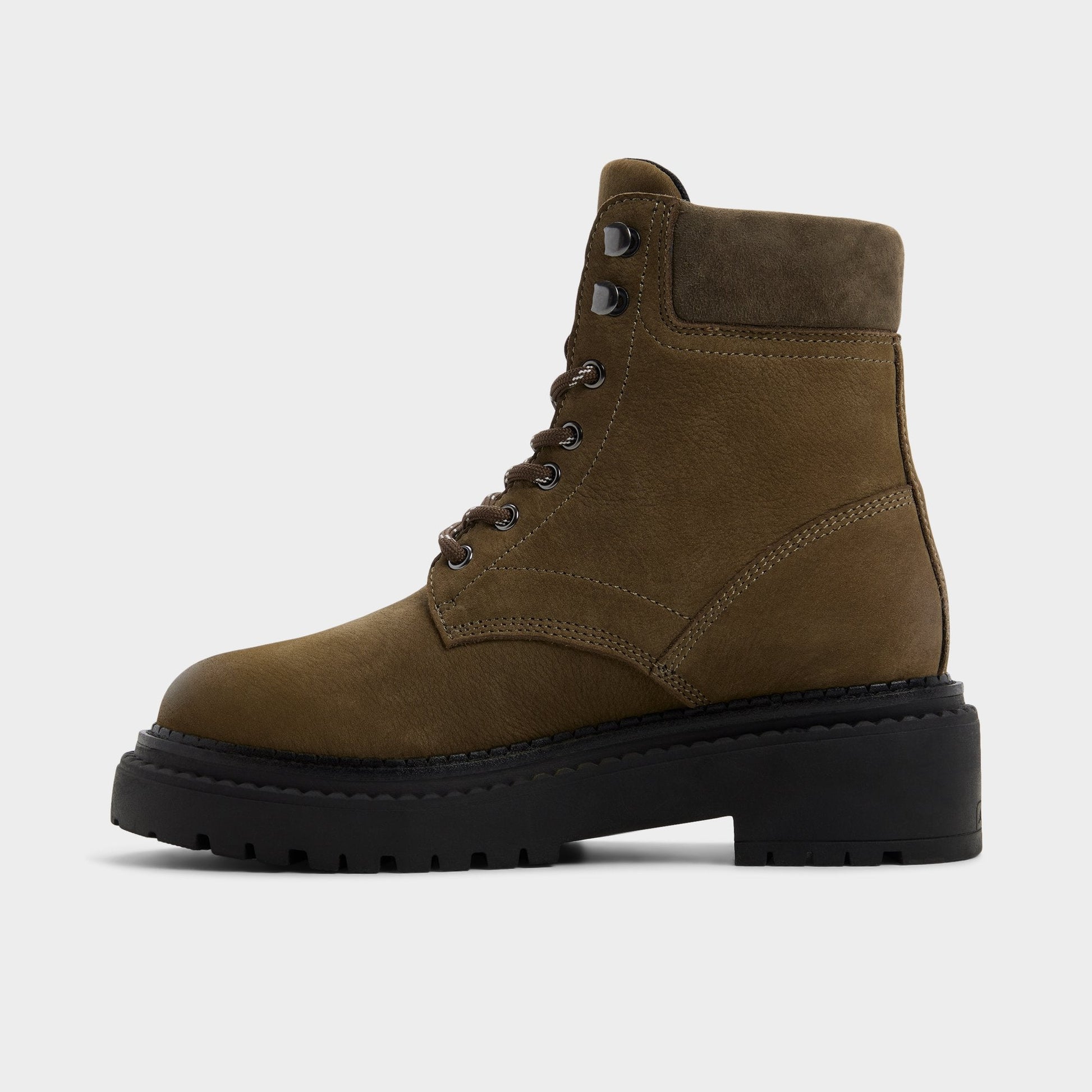 Lewellan in Dark Green - Hiking boot, Lug sole - Dark green