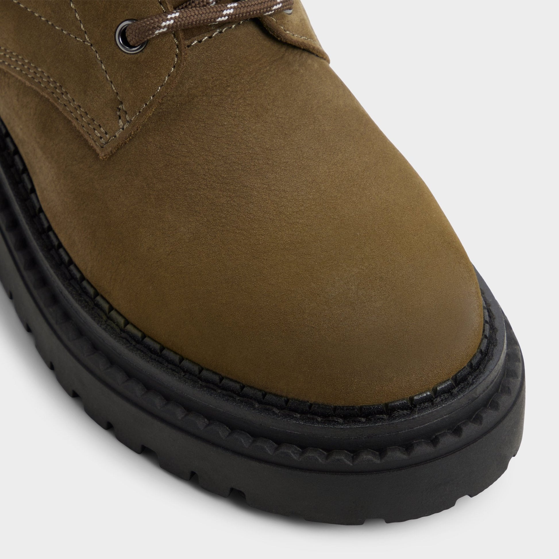 Lewellan in Dark Green - Hiking boot, Lug sole - Dark green