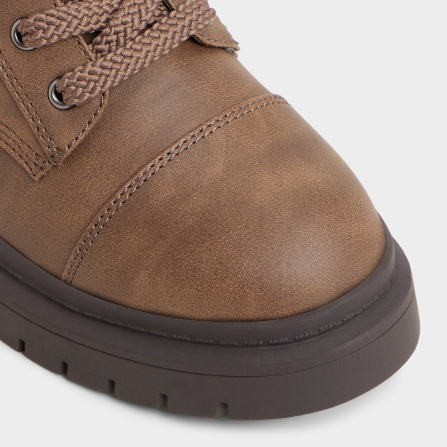 Goer in Medium Brown - Combat ankle boot, Lug sole - Medium brown