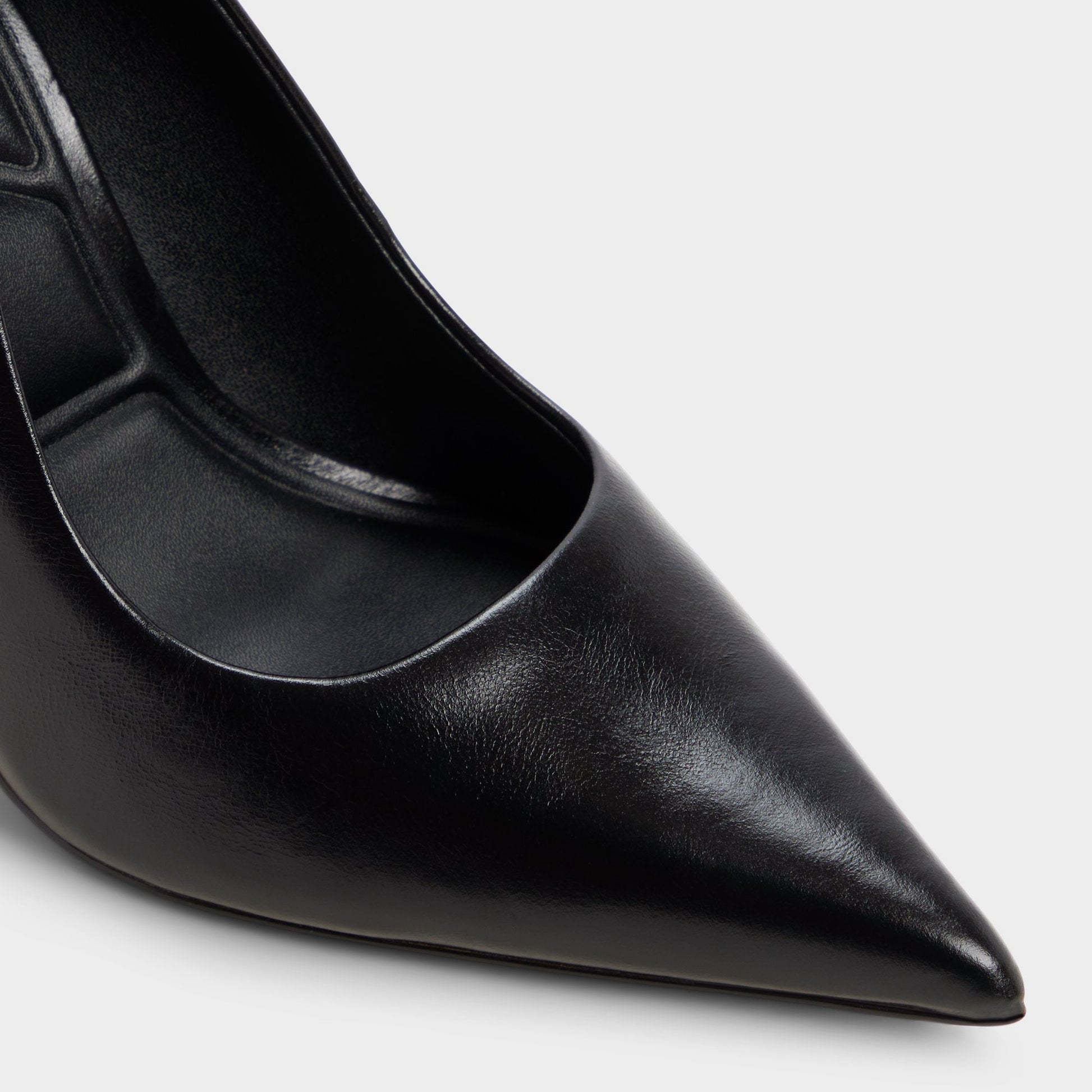 Stasya in Black - Pump, Stiletto heel - Black