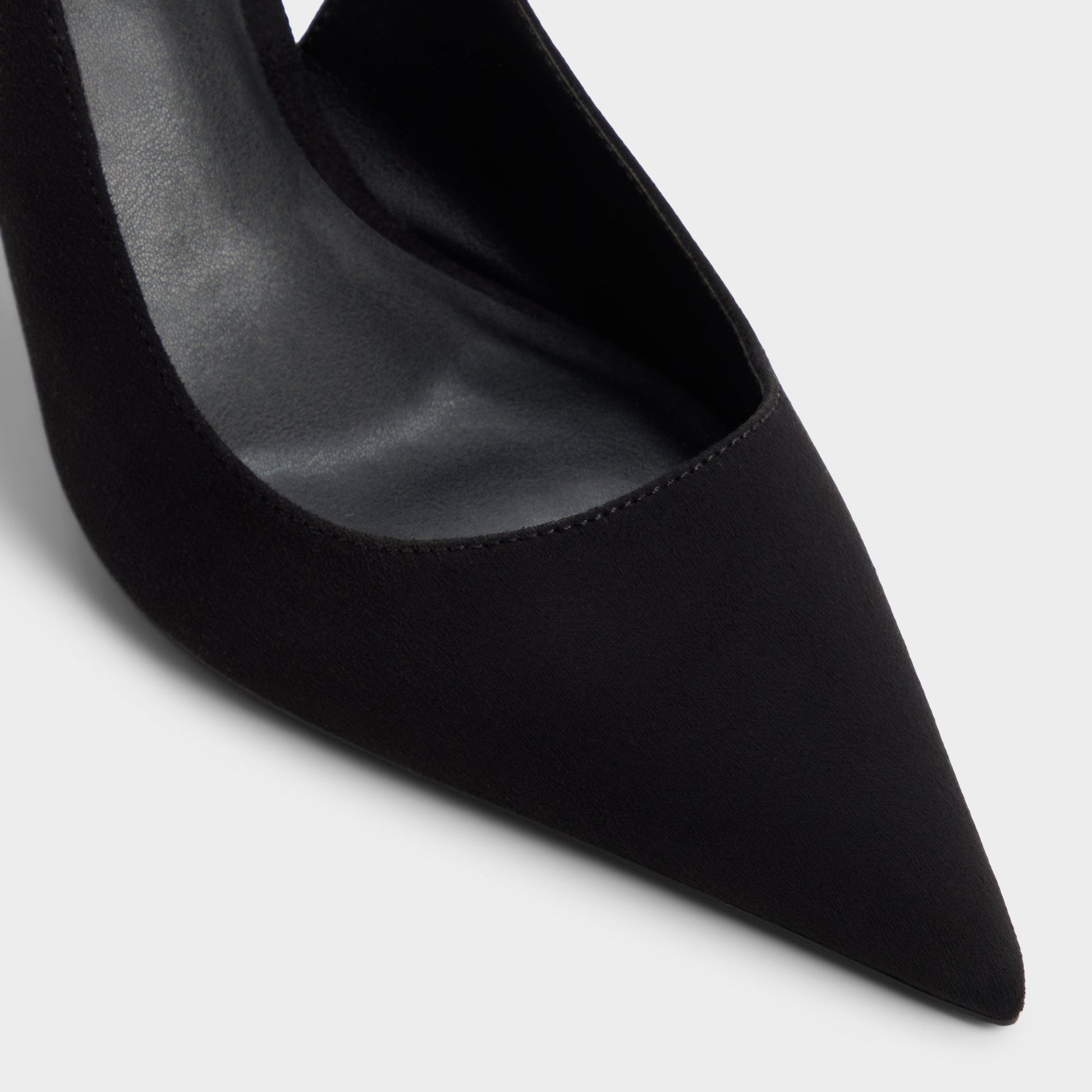 Syliaa in Other Black - Slingback heel - Other black