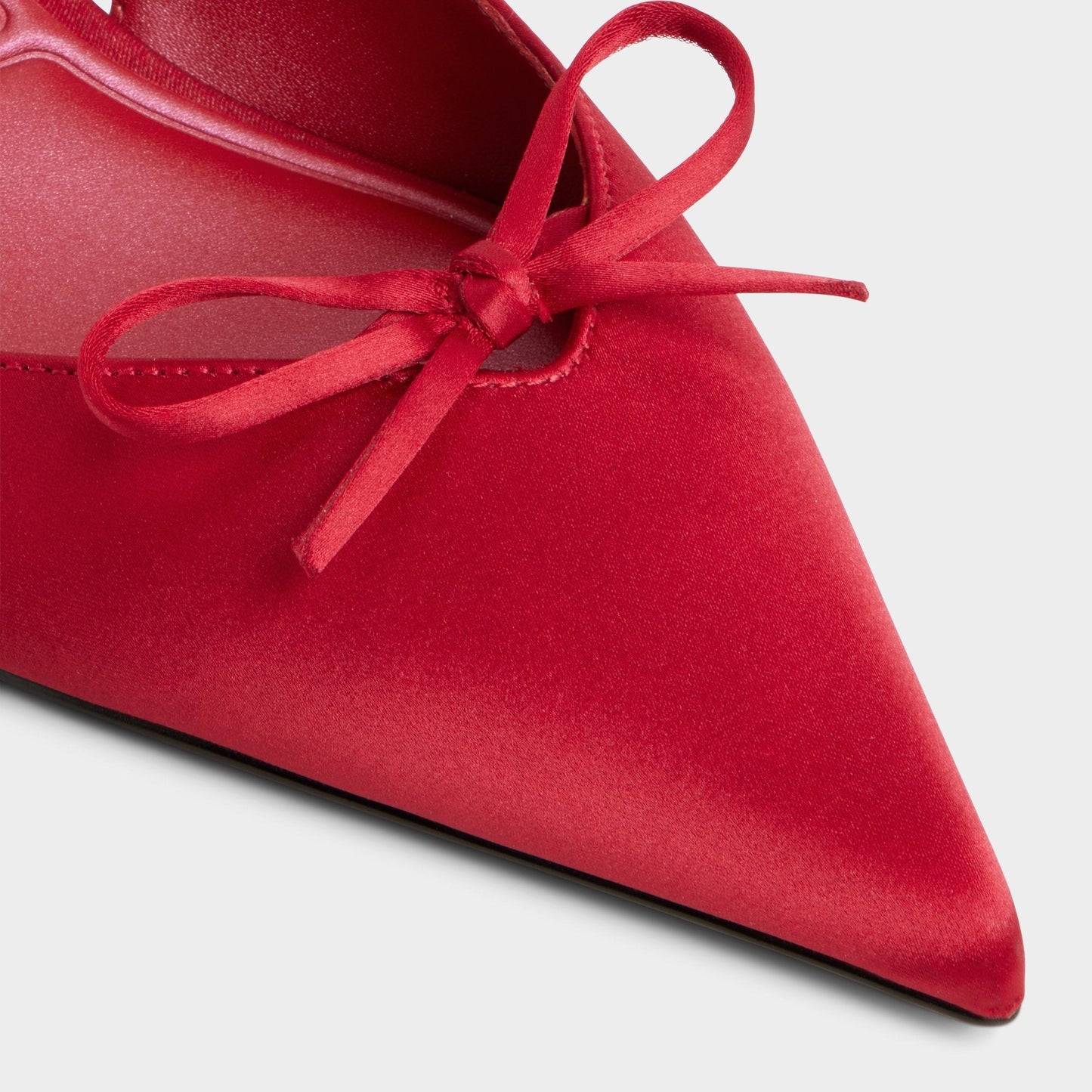 Azizza in Dark Red - Slingback heel, Kitten heel - Dark red