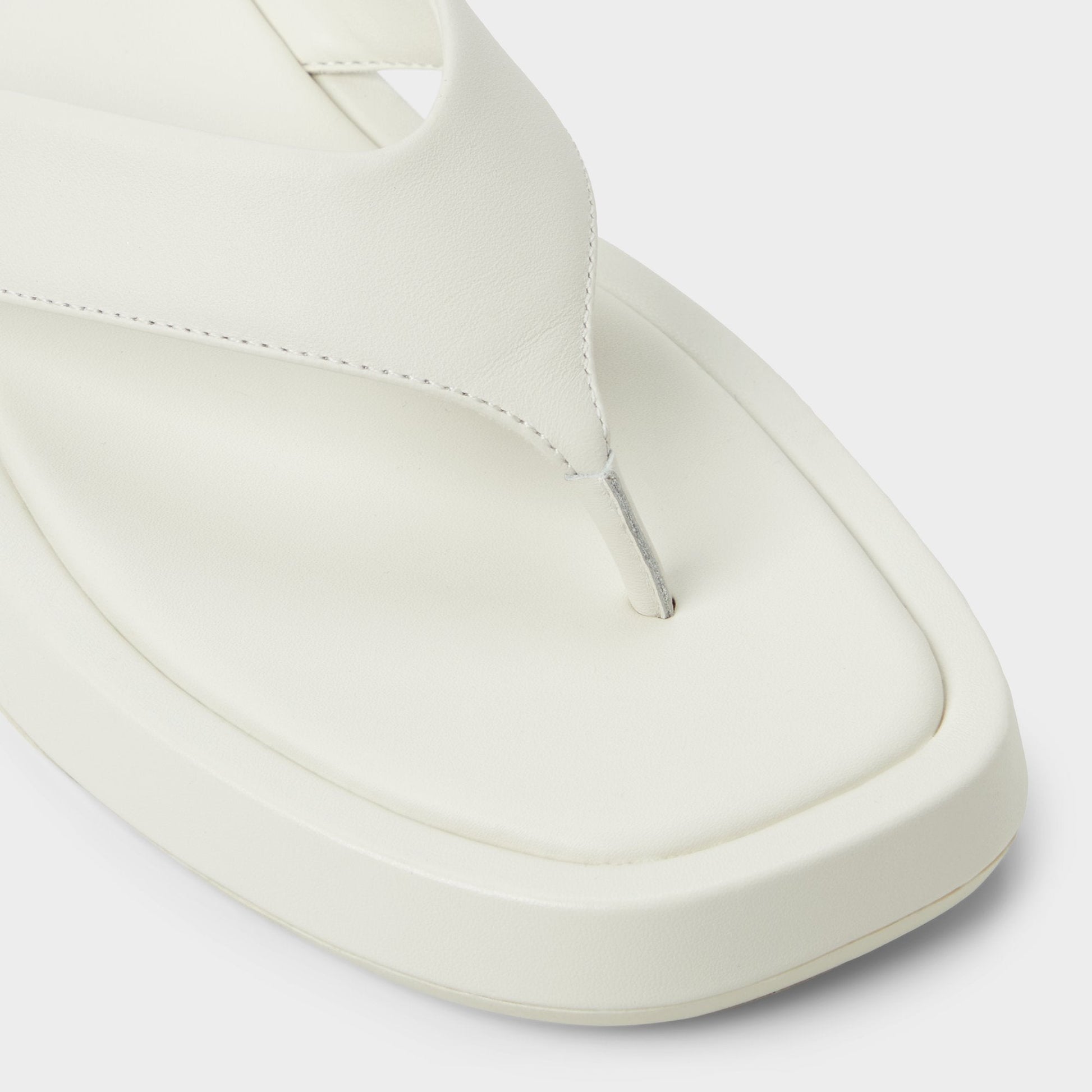Grettle White/Bone Women's Flats - Flip flop, Flatform - White/bone