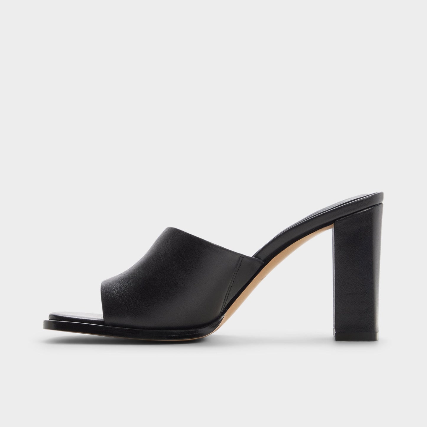 Re in Sophia Black - Heeled mule, Block heel - Black