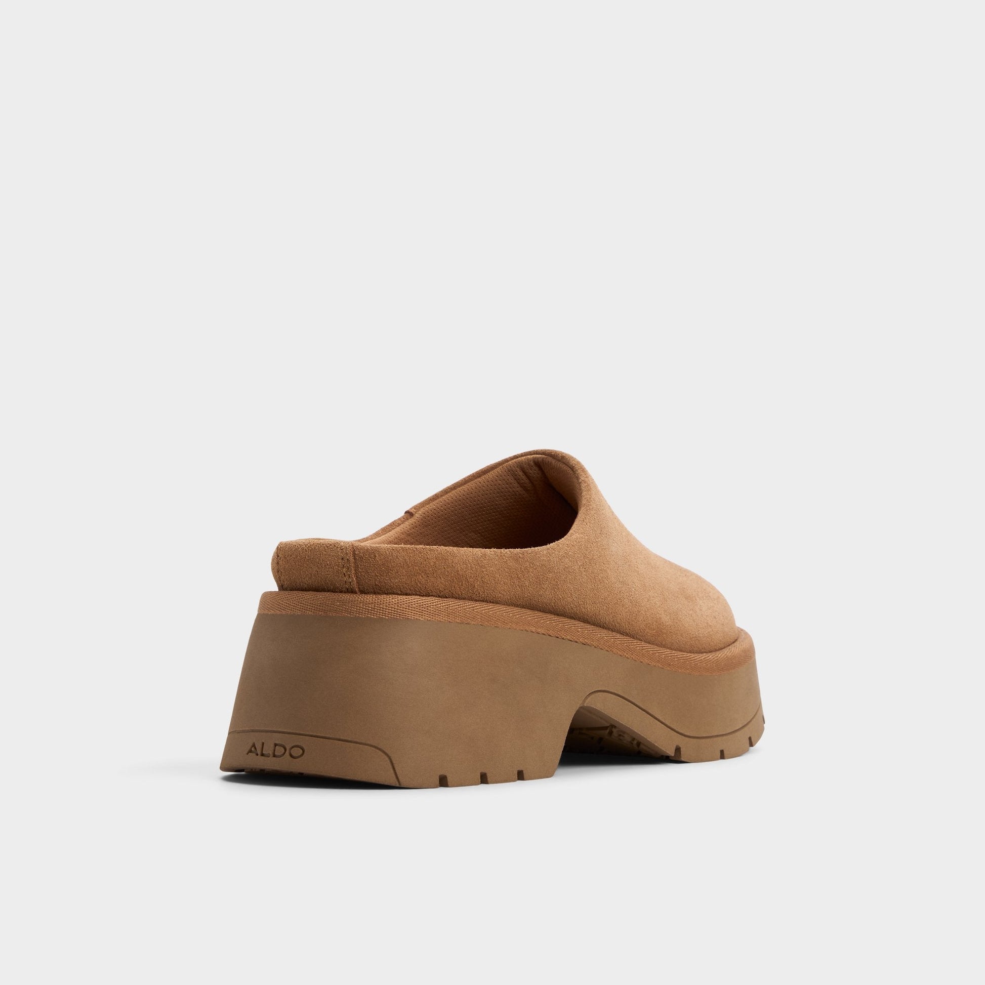 Academia Camel Women's Cold Weather Shoes - Heeled mule, Lug sole - Camel