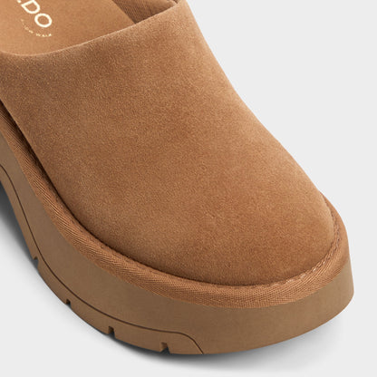Academia Camel Women's Cold Weather Shoes - Heeled mule, Lug sole - Camel